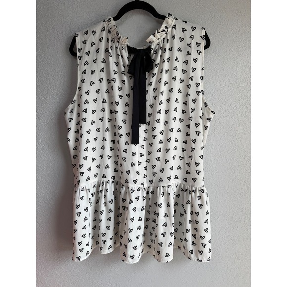 Loft Plus Womens 18 Plus White Black Heart Print Ruffle Neck Tie Back Blouse - Picture 2 of 6